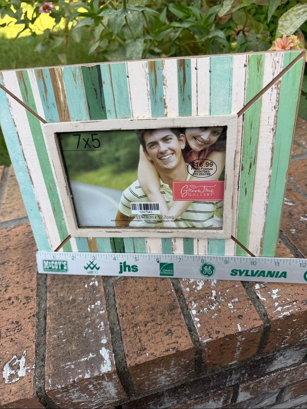 Distressed Stripe 7x5 Photo Frame – Aqua & White NWT